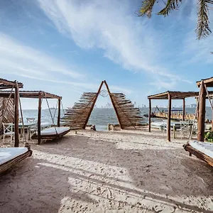 Namaste Club & Playa de Punta Arena